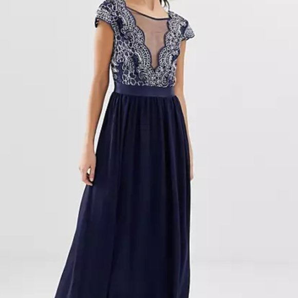 ASOS City Goddess - Maxi Dress with Embroidery - Picture 3 of 7